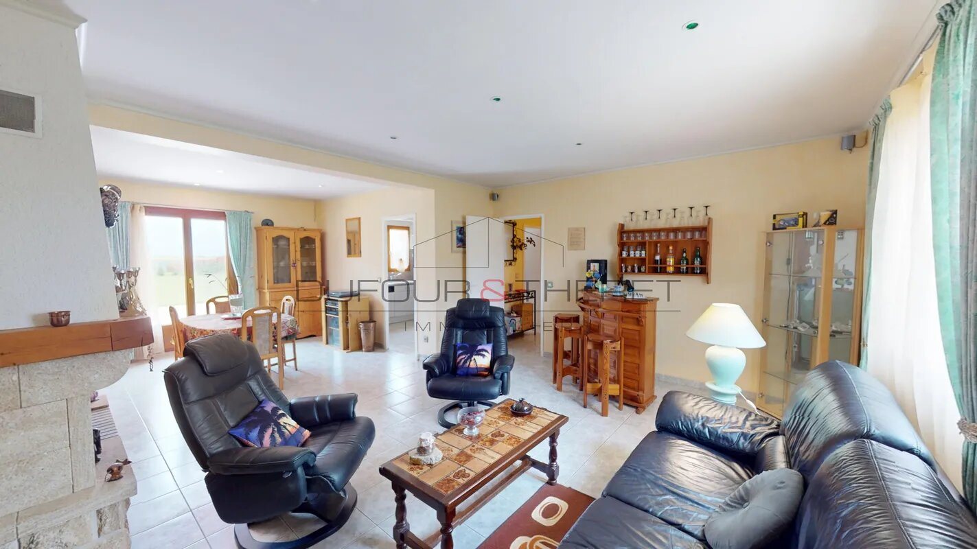 Maison à vendre, 151m², Pécy