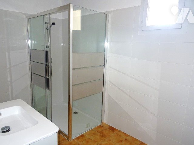 Appartement à louer, 89m², Saint-Geniès-de-Malgoirès