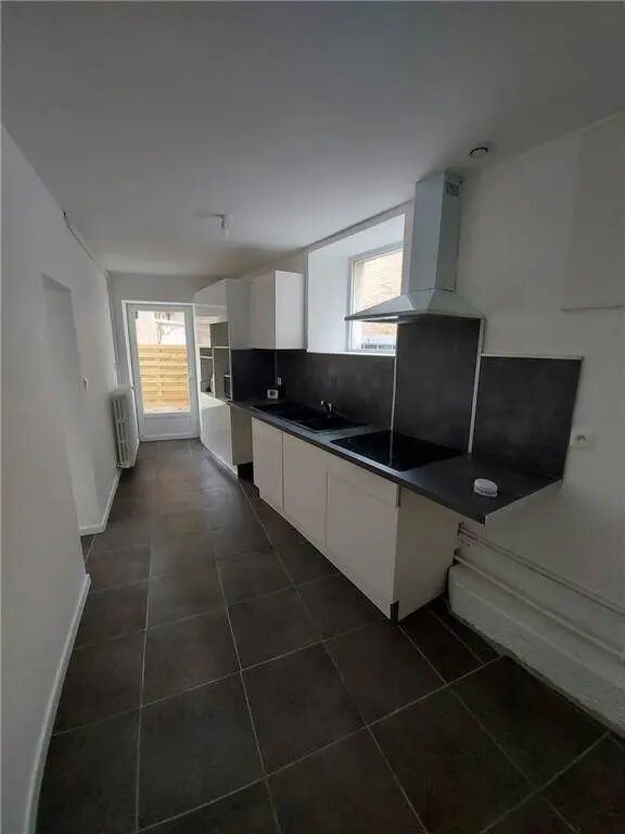 Maison à louer, 185m², Aigre