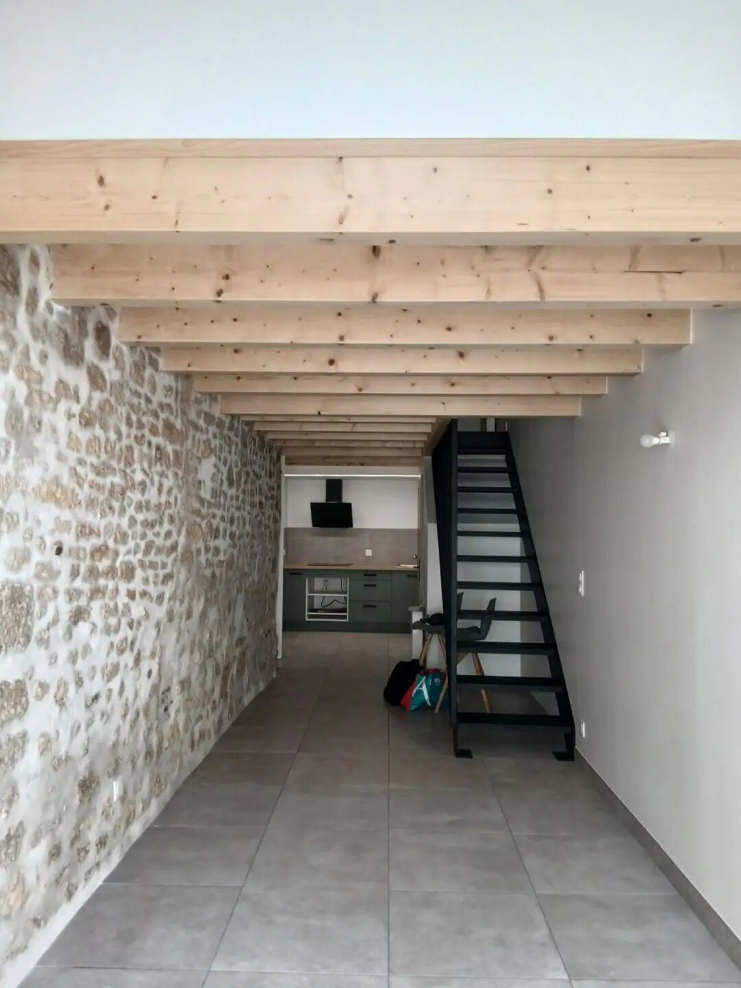 Maison à louer, 61m², Saintes