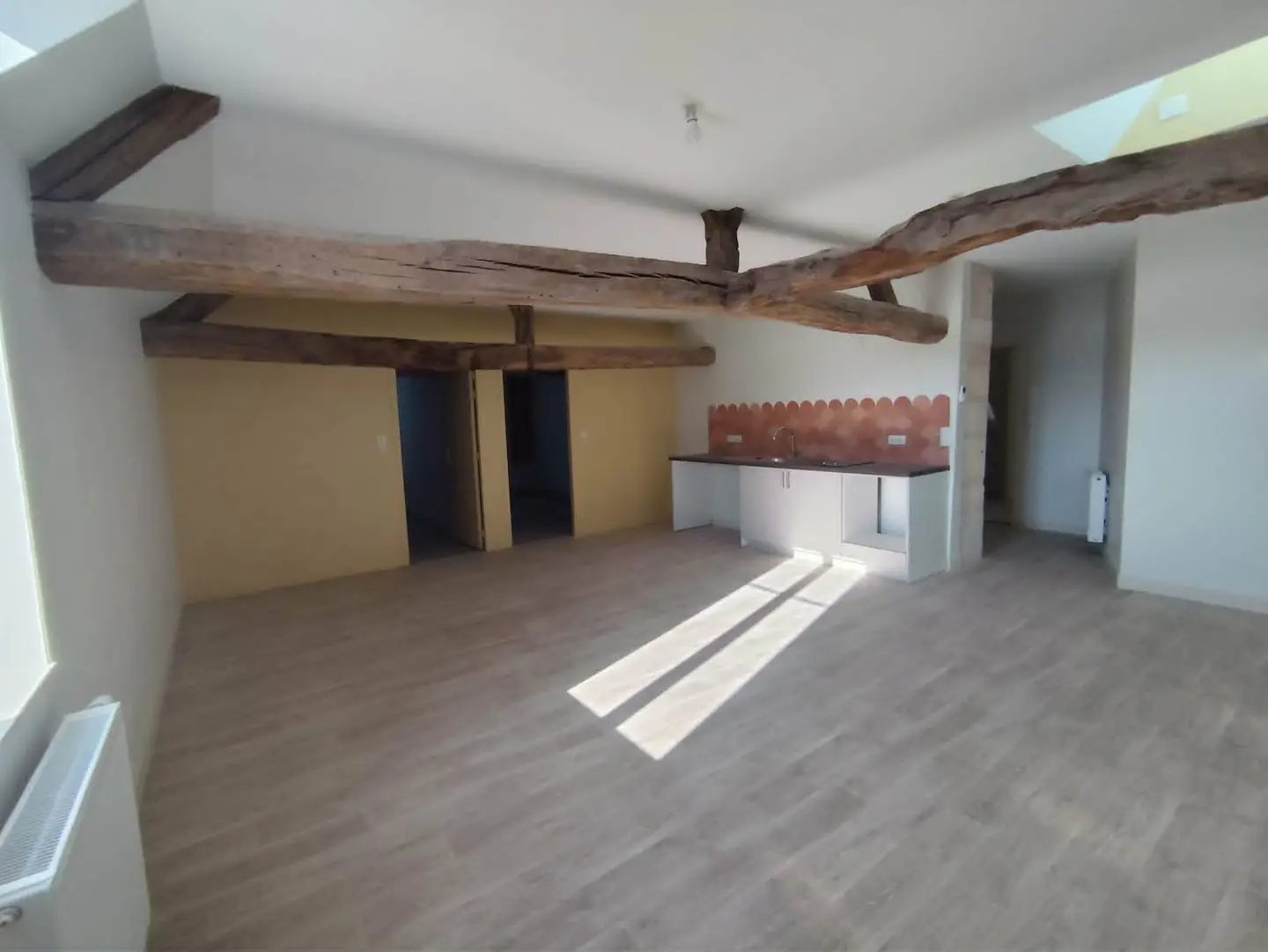 Appartement à louer, 71m², Aigre