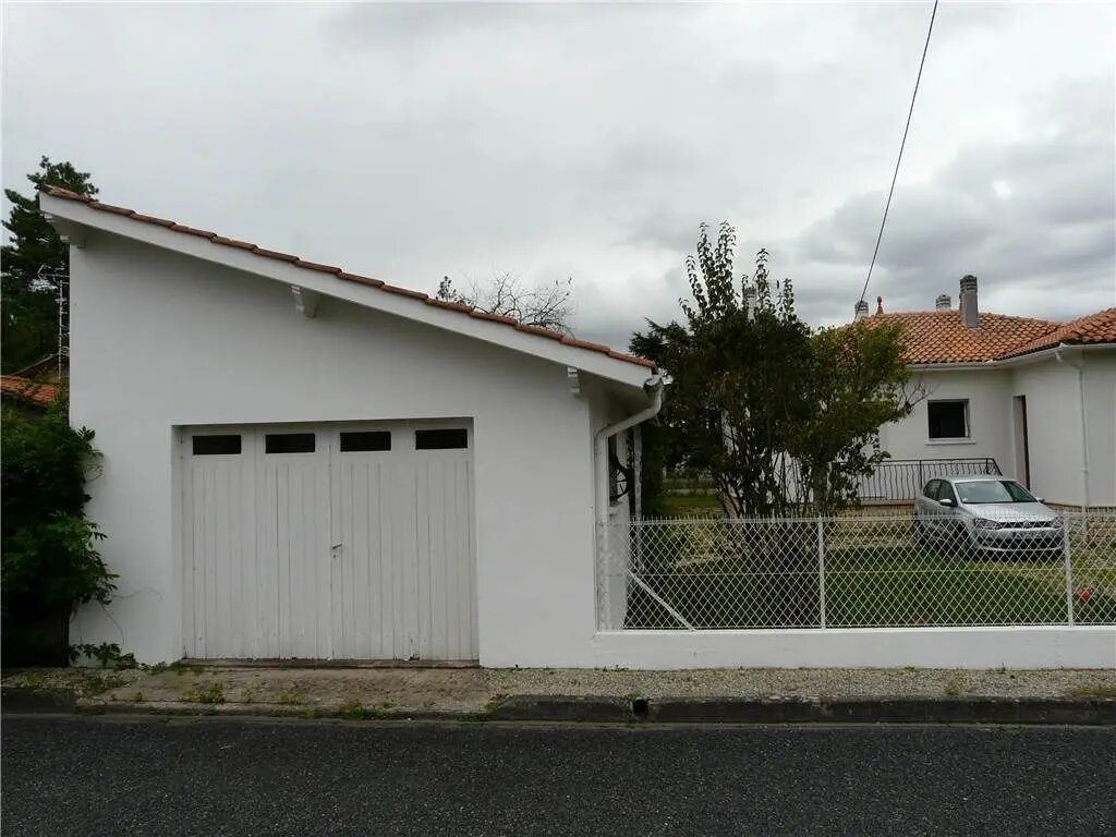 Maison à louer, 90m², Saint-Médard-de-Guizières
