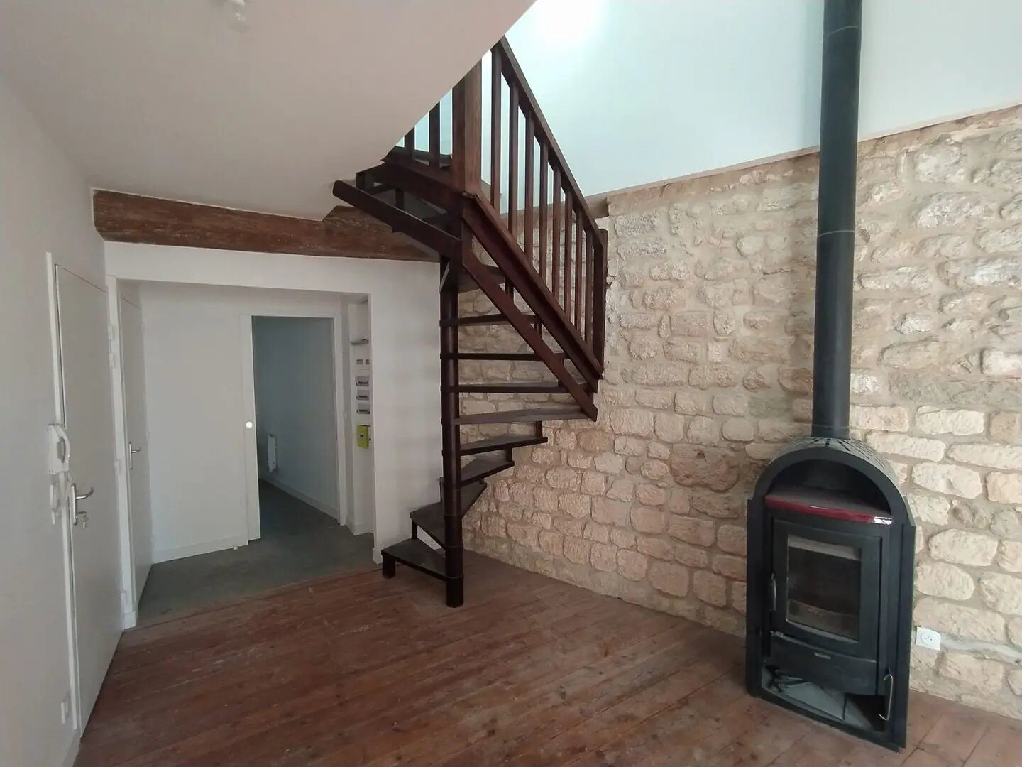 Appartement à louer, 92m², Saintes