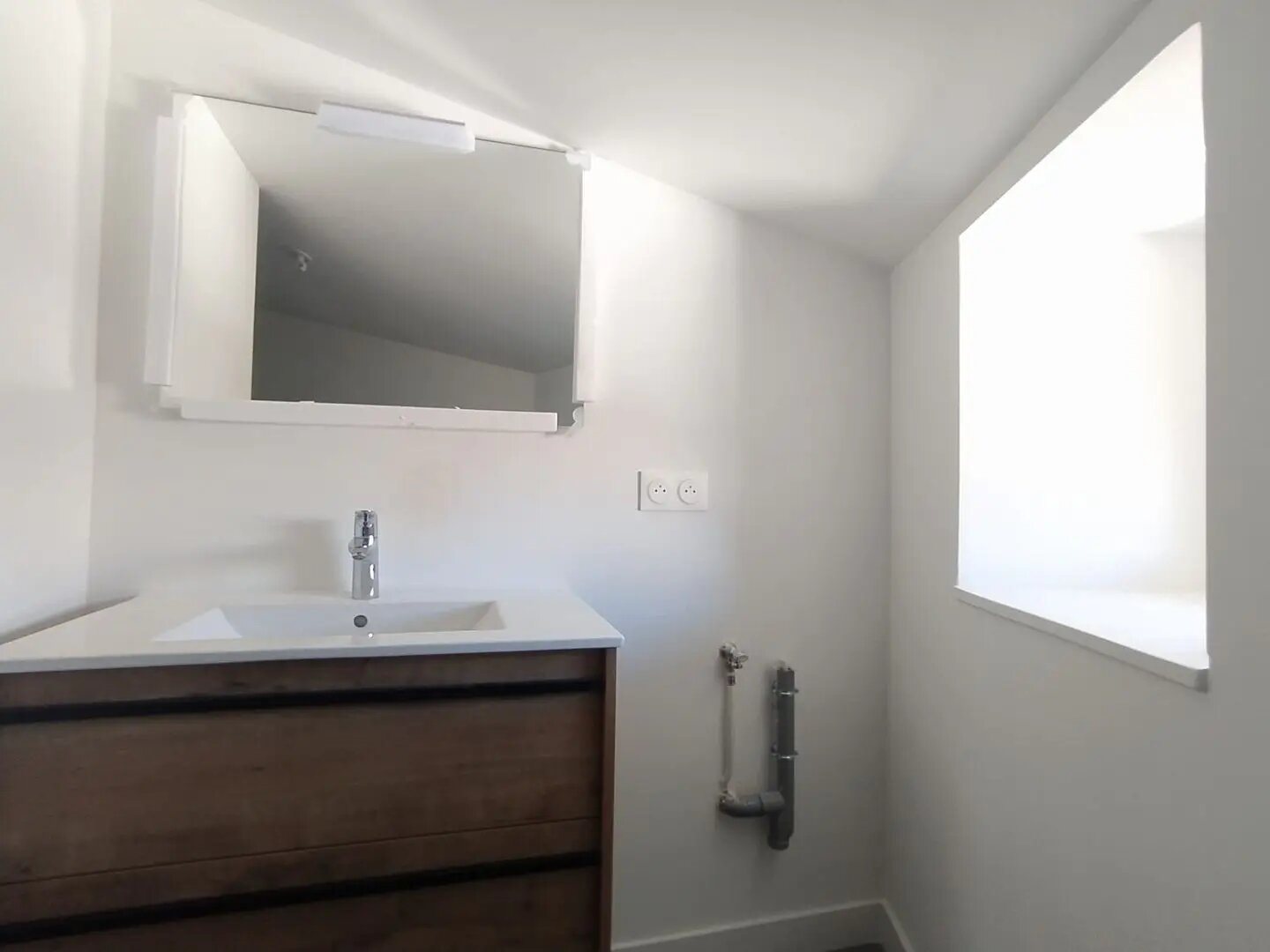 Appartement à louer, 92m², Saintes