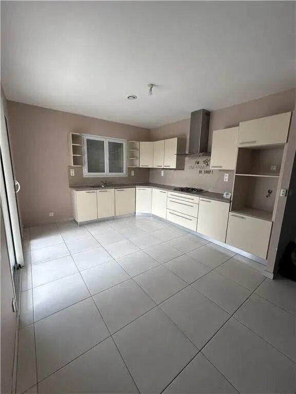 Maison à louer, 107m², Tonneins