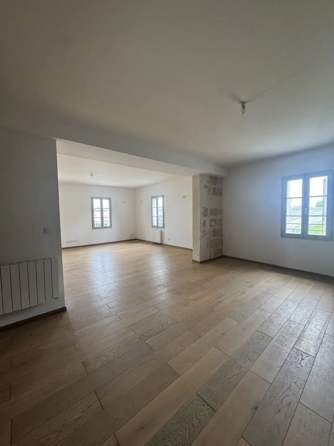 Maison à louer, 175m², Arveyres