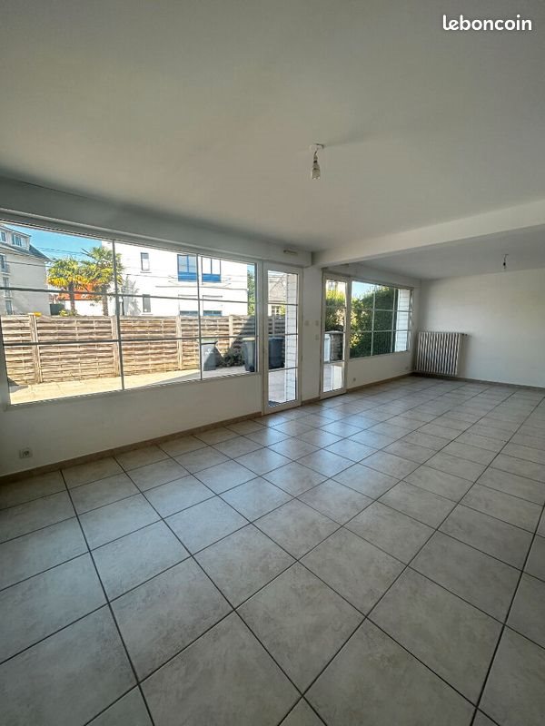 Maison à louer, 164m², Caen