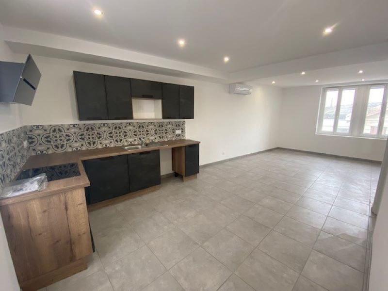 Appartement à louer, 78m², Pont-de-Chéruy