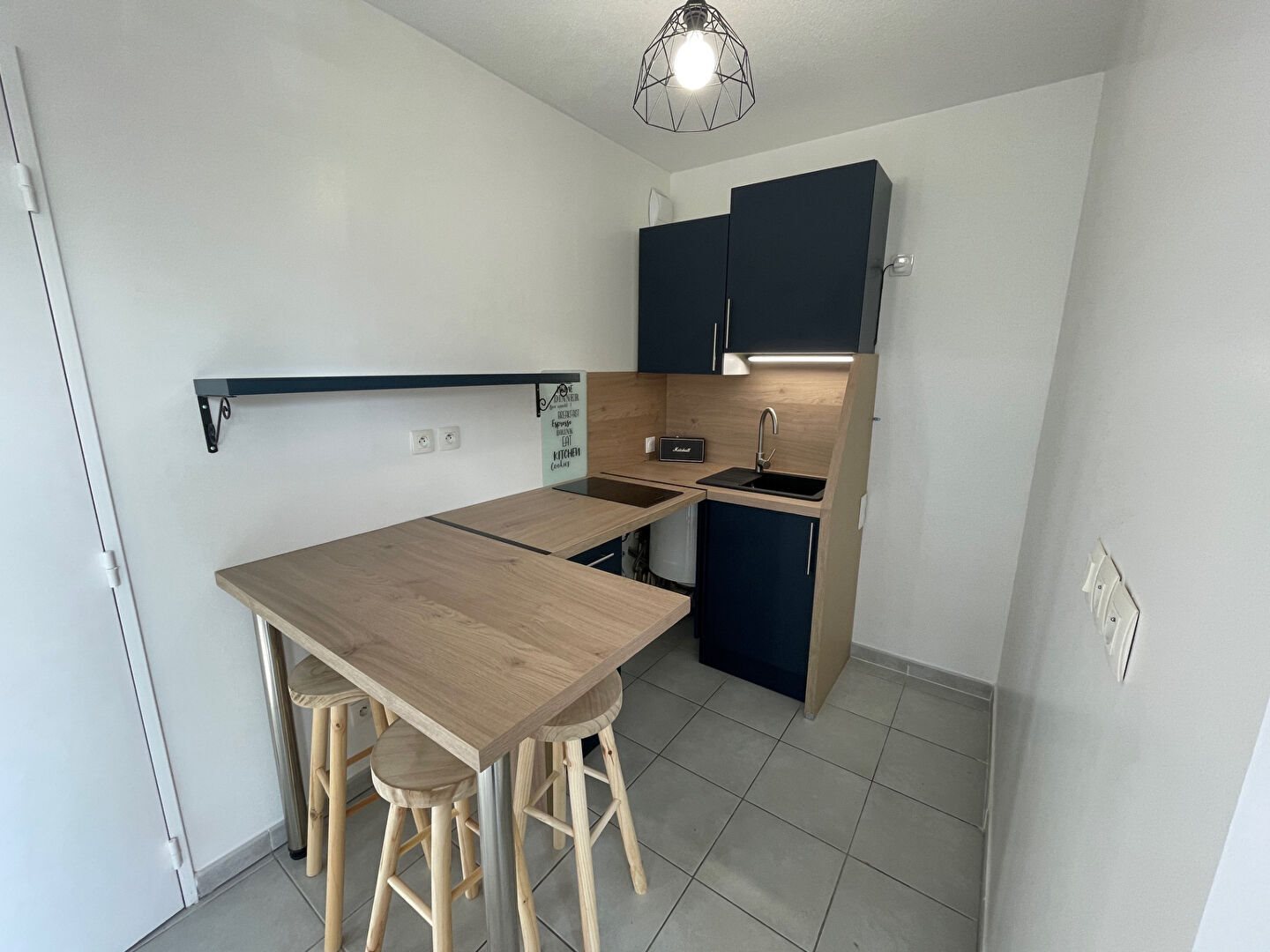 Appartement à louer, 29m², Pont-de-Chéruy