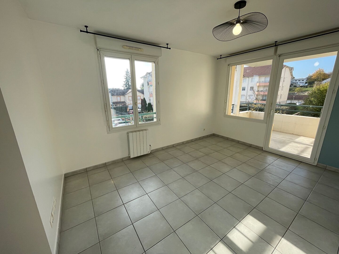 Appartement à louer, 29m², Pont-de-Chéruy