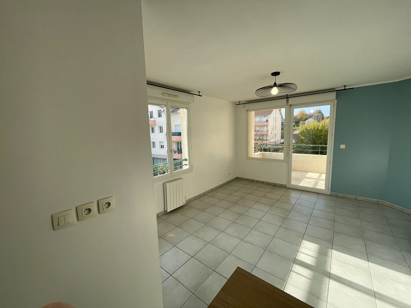 Appartement à louer, 29m², Pont-de-Chéruy