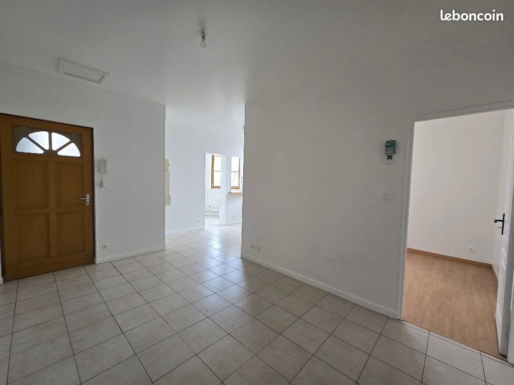 Appartement à louer, 52m², Brezolles