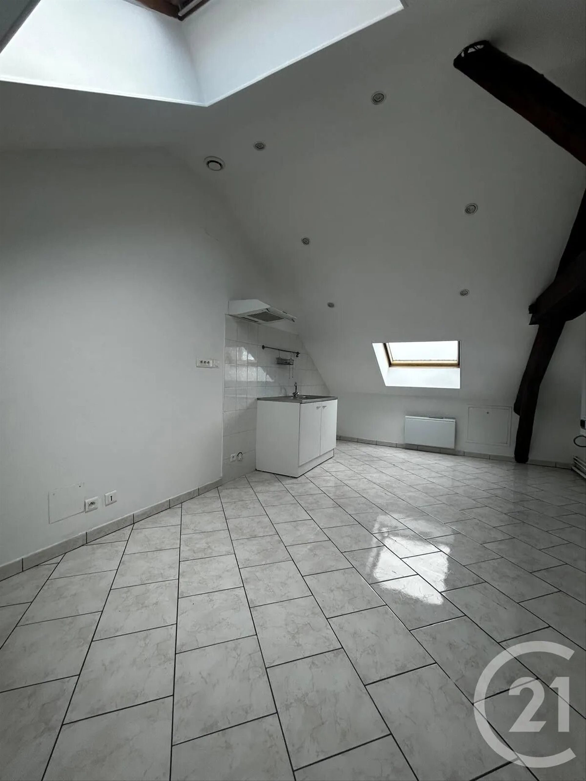 Appartement à louer, 18m², Étain