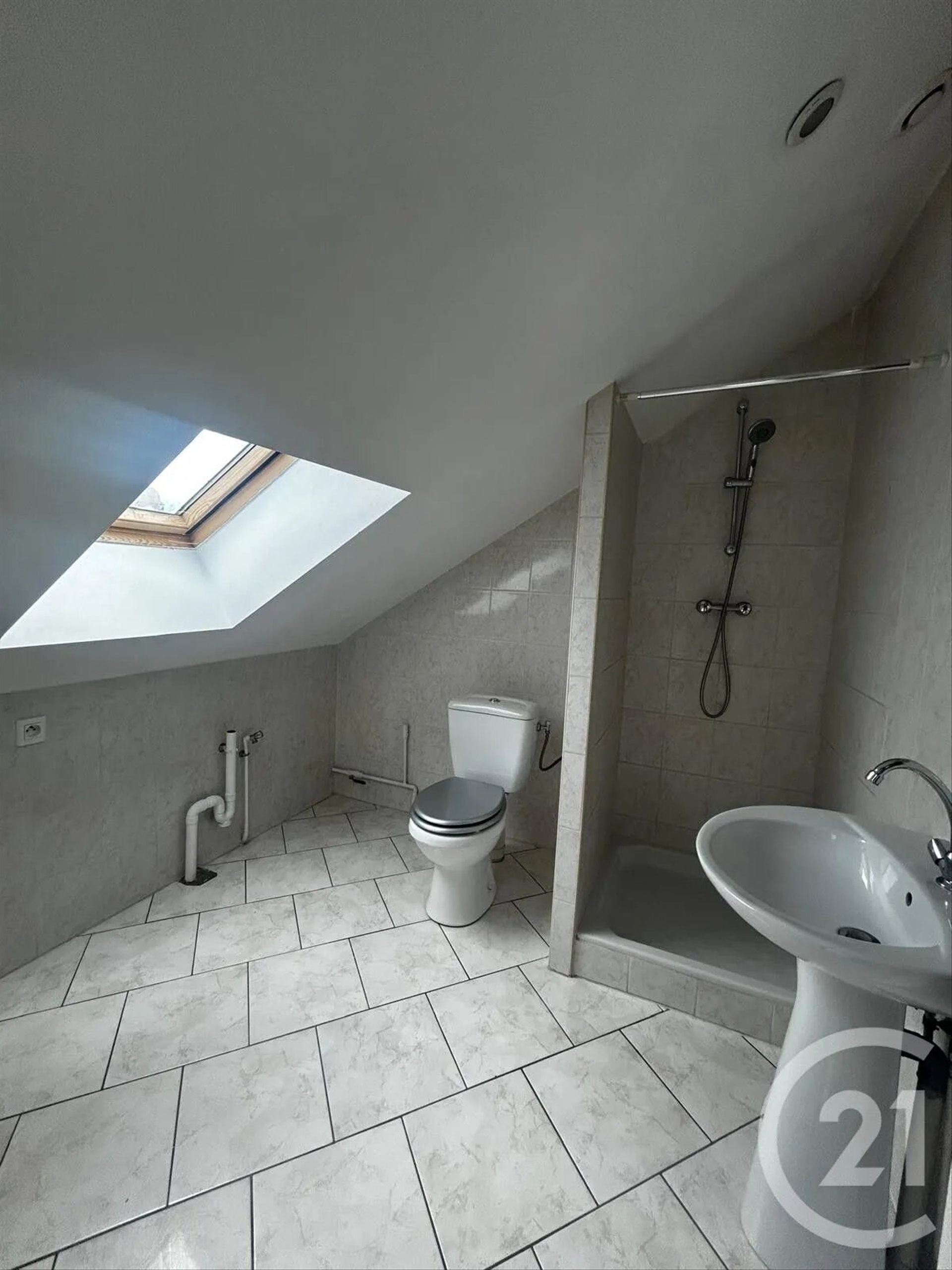 Appartement à louer, 18m², Étain