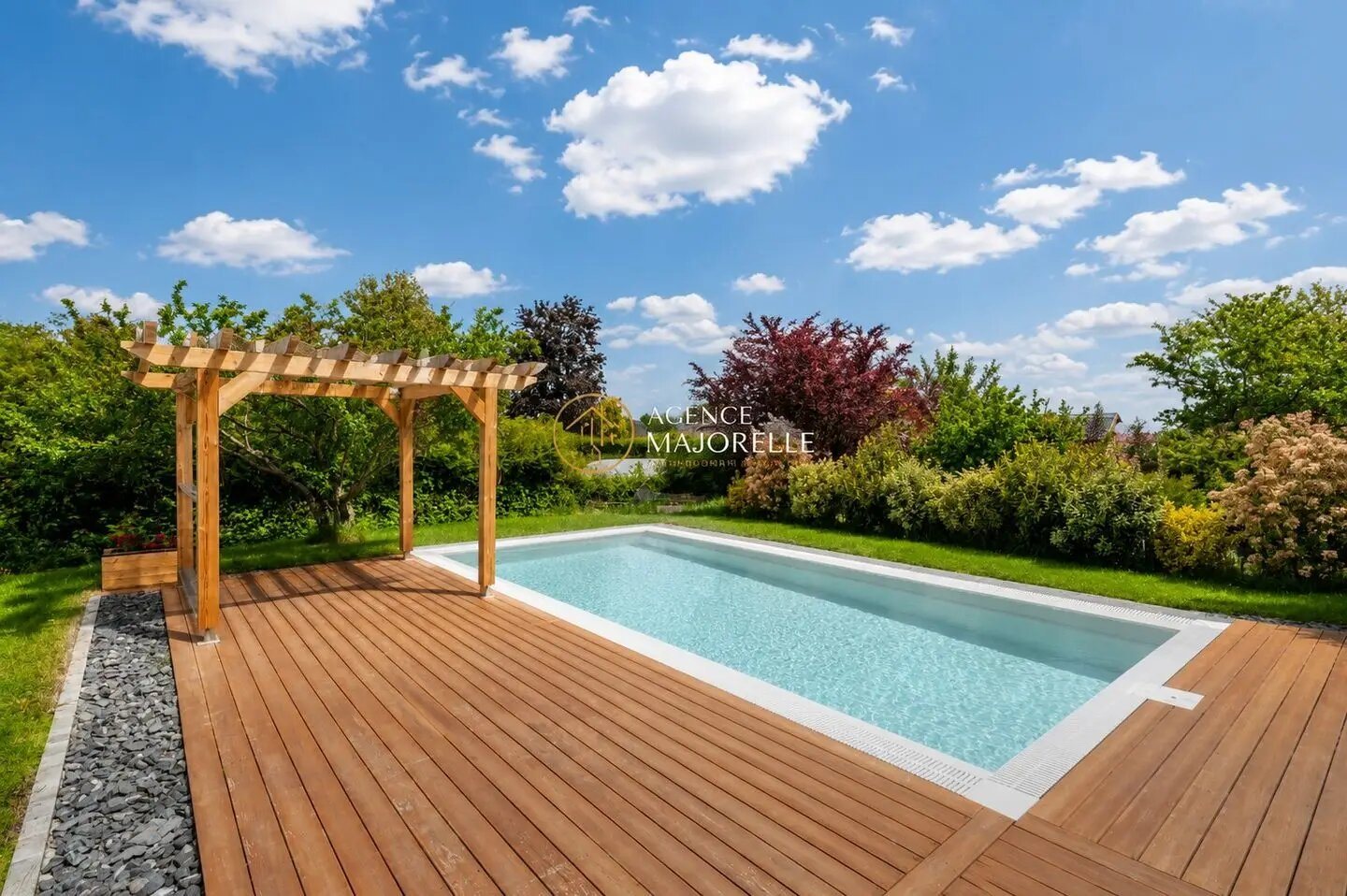 Maison à vendre, 221m², Charmes