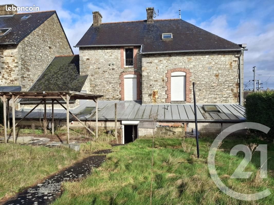 Maison à vendre, 300m², Montreuil-sur-Ille