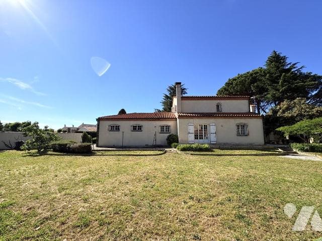 Maison à vendre, 239m², Saint-Féliu-d'Amont