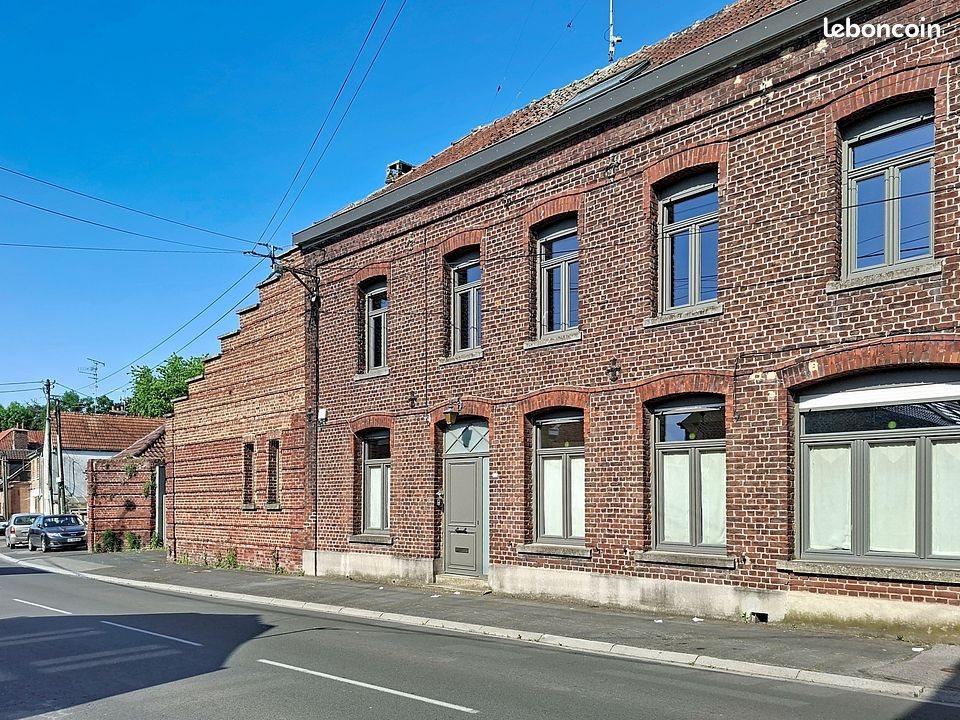 Maison à vendre, 232m², Crespin