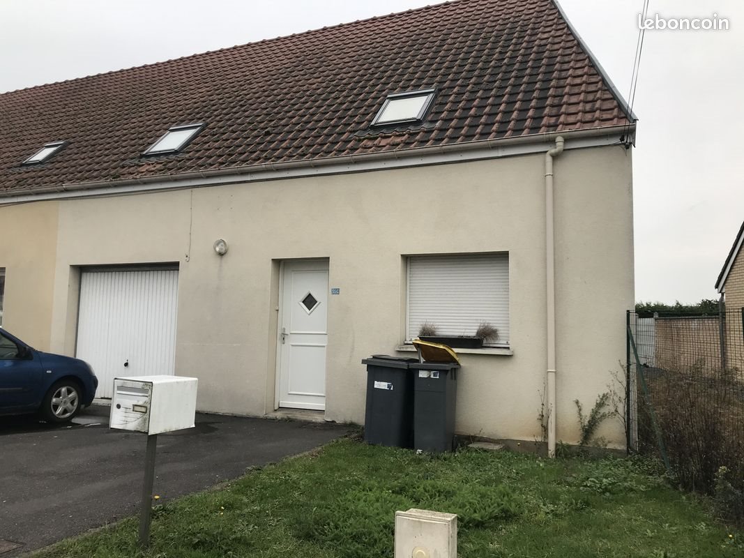 Maison à louer, 80m², Quarouble