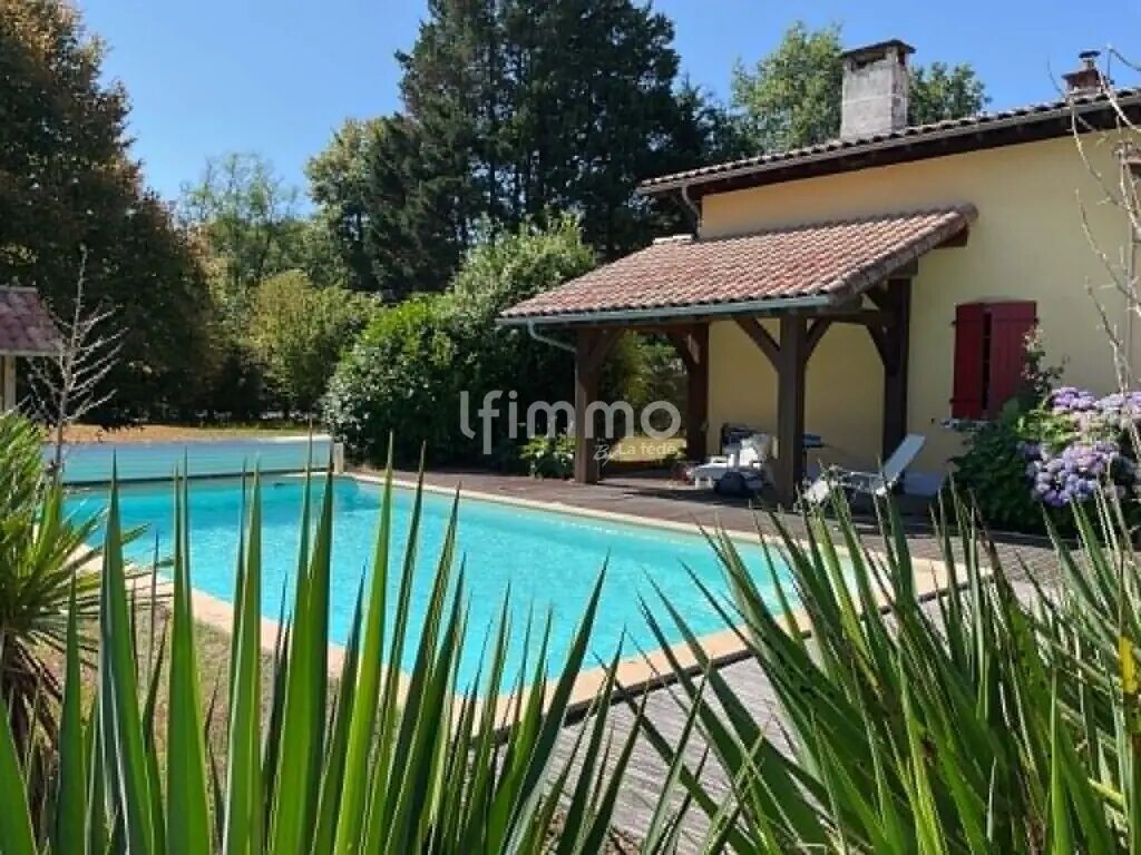 Maison à vendre, 130m², Luglon