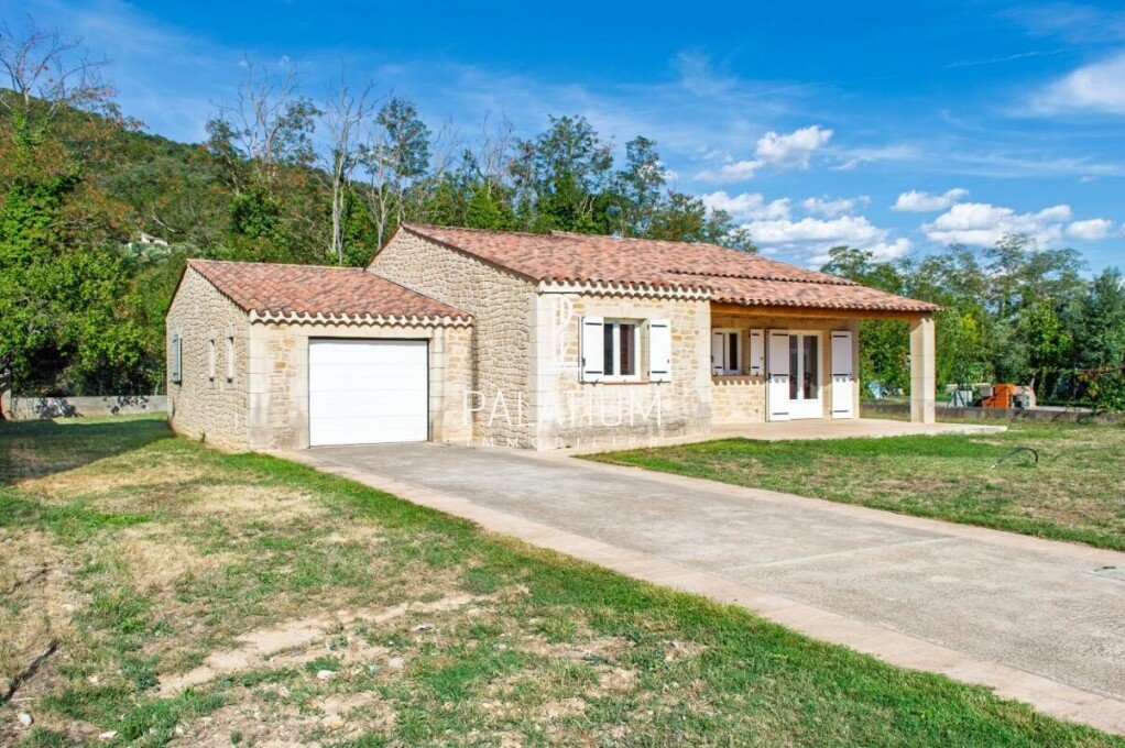 Maison à louer, 154m², Malijai