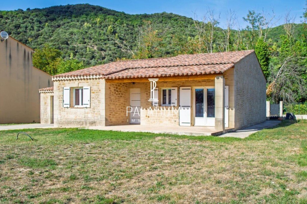 Maison à louer, 154m², Malijai
