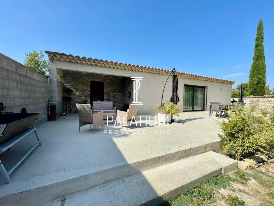 Maison à louer, 170m², La Barben