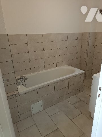 Maison à louer, 121m², Douzy