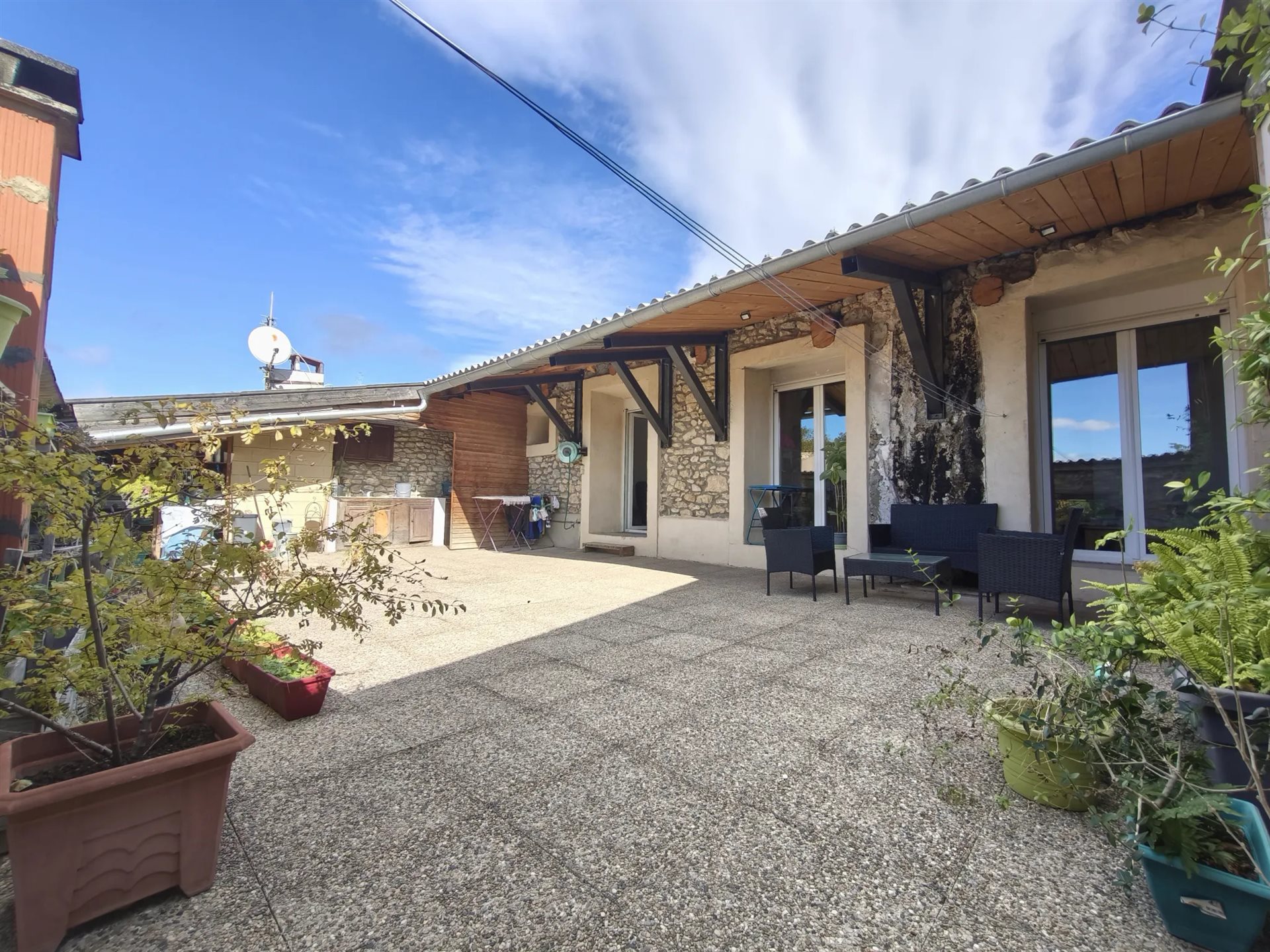 Maison à vendre, 200m², Adissan