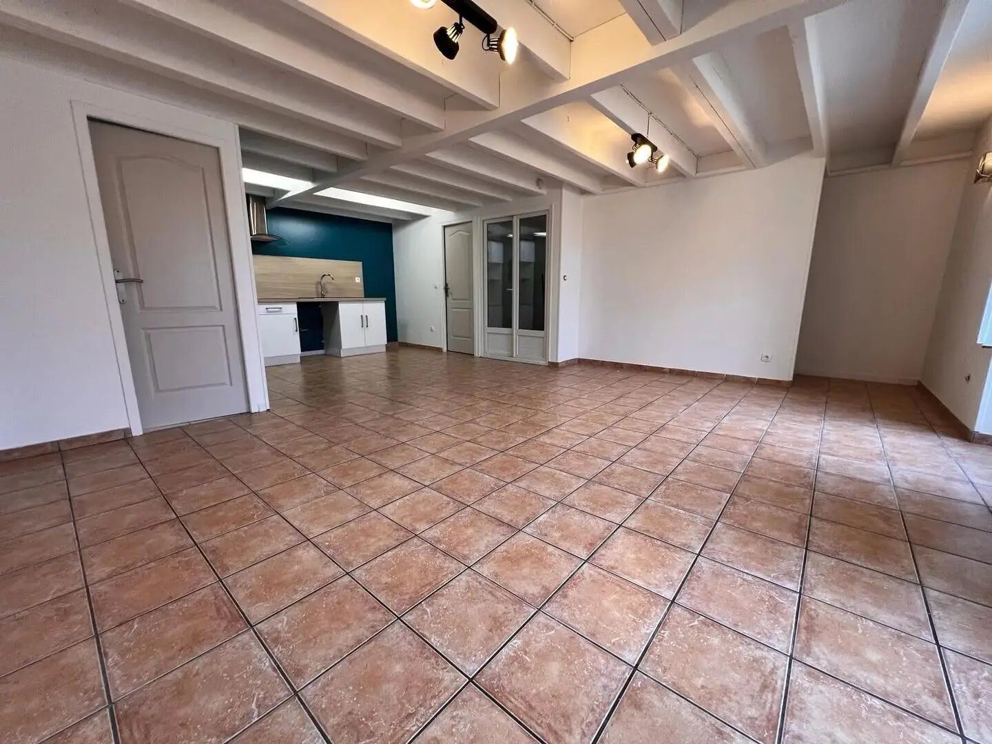 Appartement à louer, 59m², Rauzan