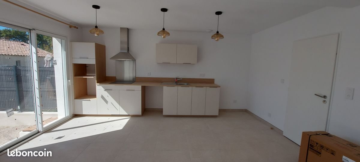 Maison à louer, 112m², Clarensac