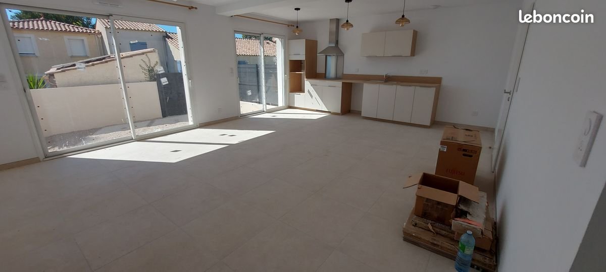 Maison à louer, 112m², Clarensac