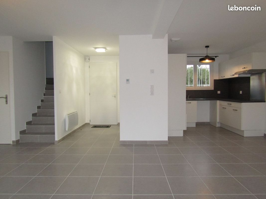 Maison à louer, 92m², Le Cailar