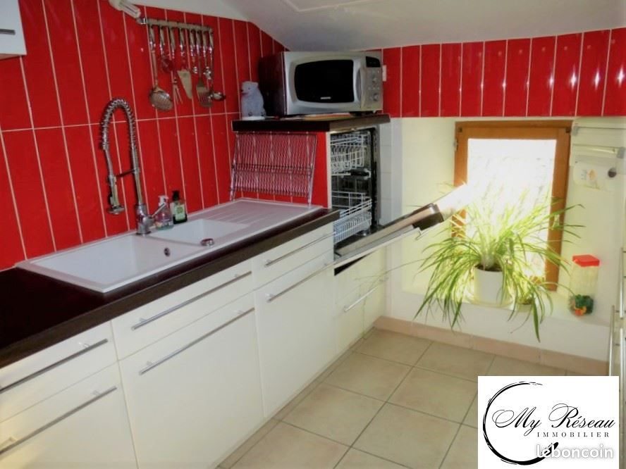 Appartement à louer, 80m², Homps