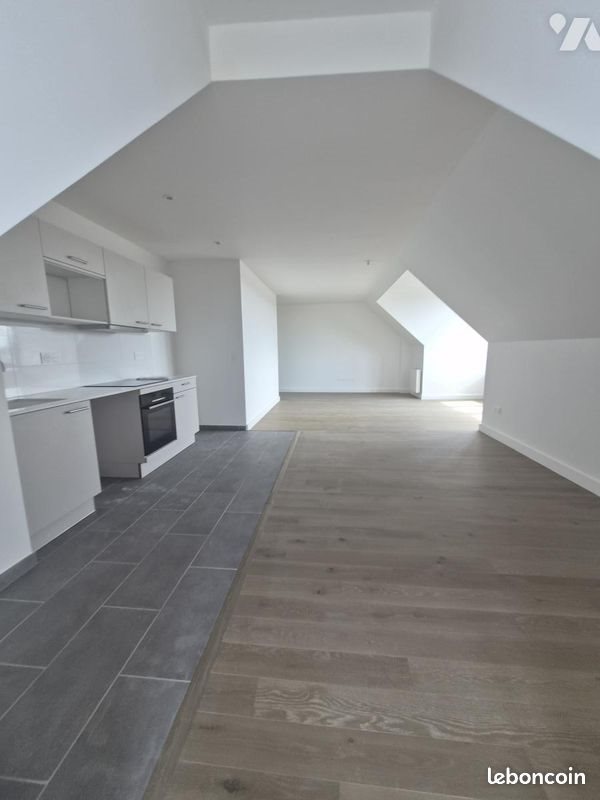 Appartement à louer, 99m², Lille