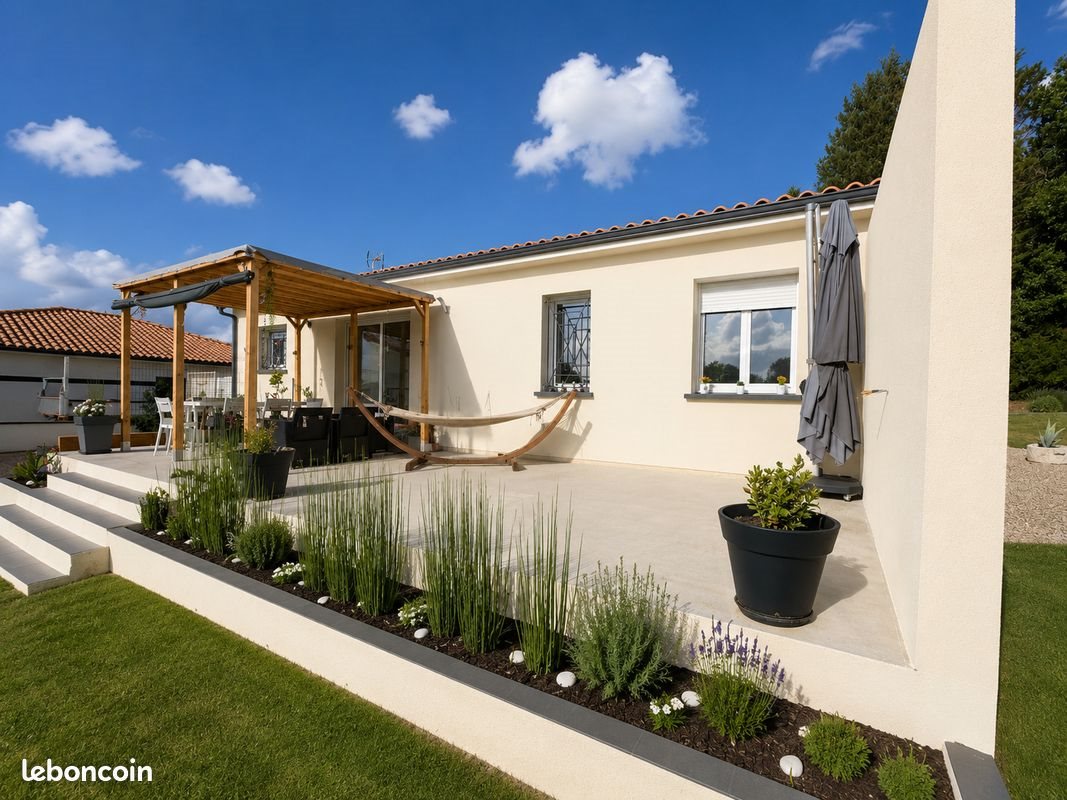 Maison à vendre, 105m², Laruscade