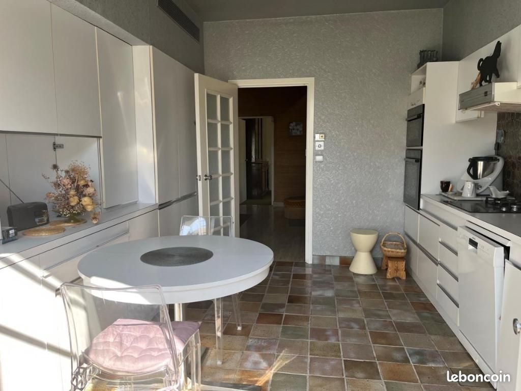 Maison à vendre, 289m², Saint-Barthélemy-de-Vals