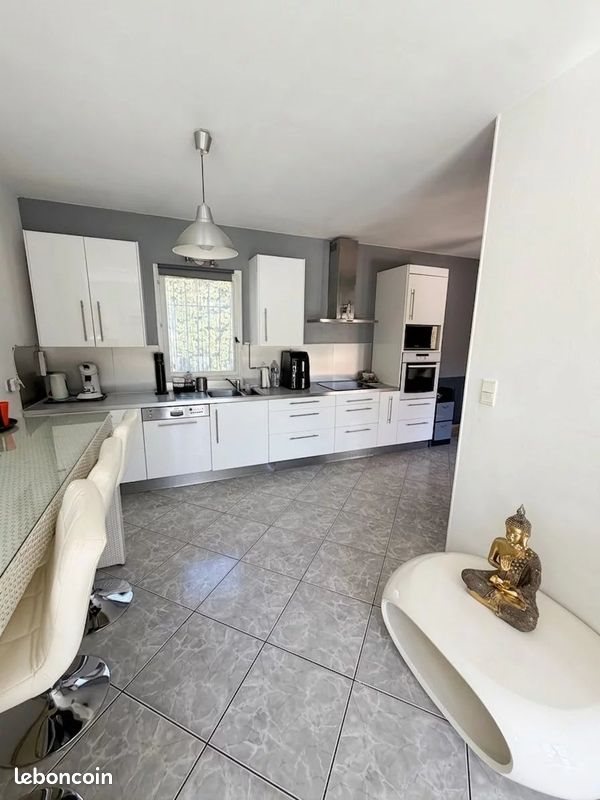 Maison à vendre, 161m², Marignane