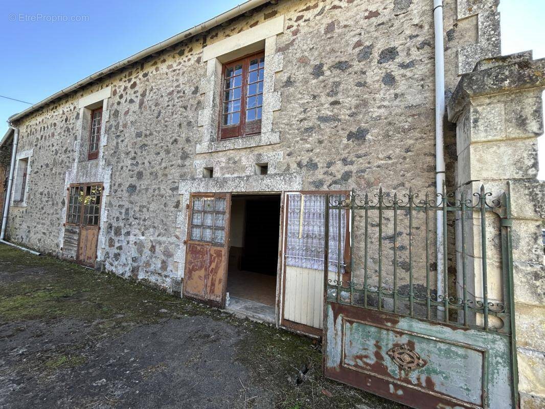 Maison à vendre, 133m², Asnières-sur-Blour