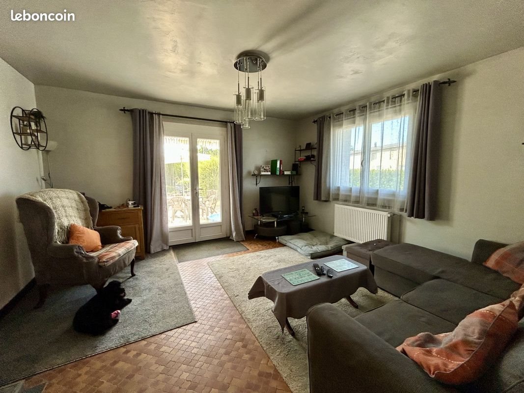 Maison à vendre, 86m², Charmé