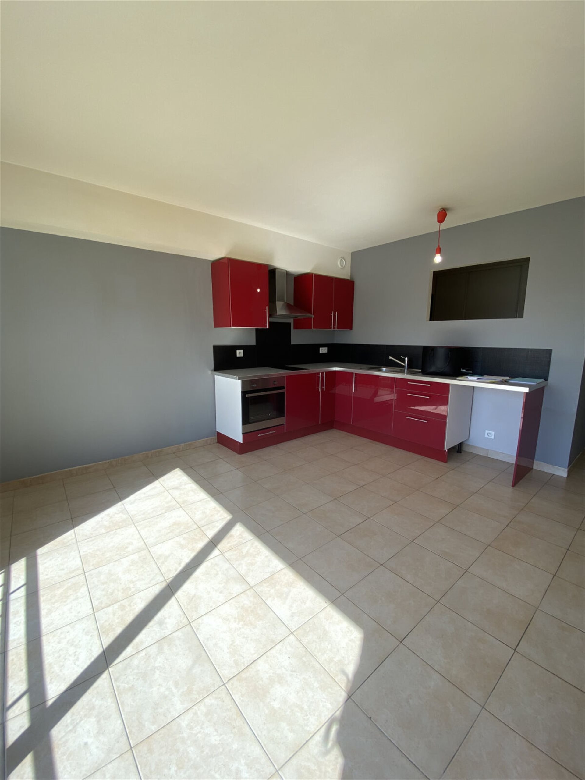 Appartement à louer, 38m², Miramas