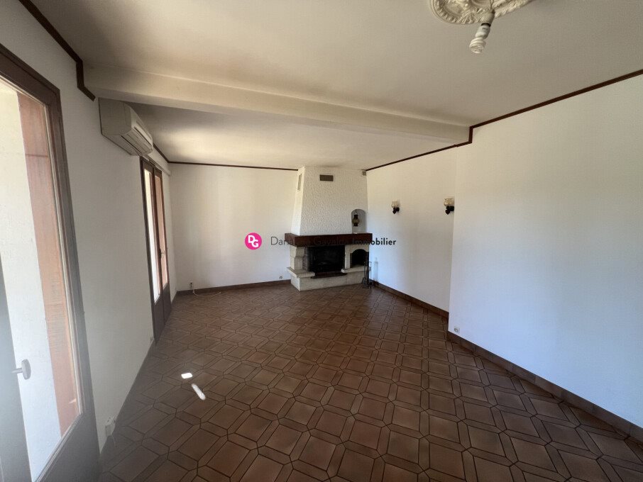 Maison à louer, 83m², Firmi