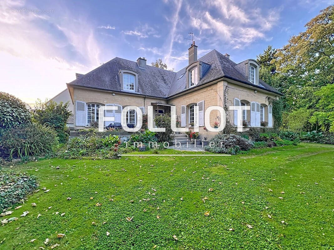 Maison à vendre, 255m², Epron