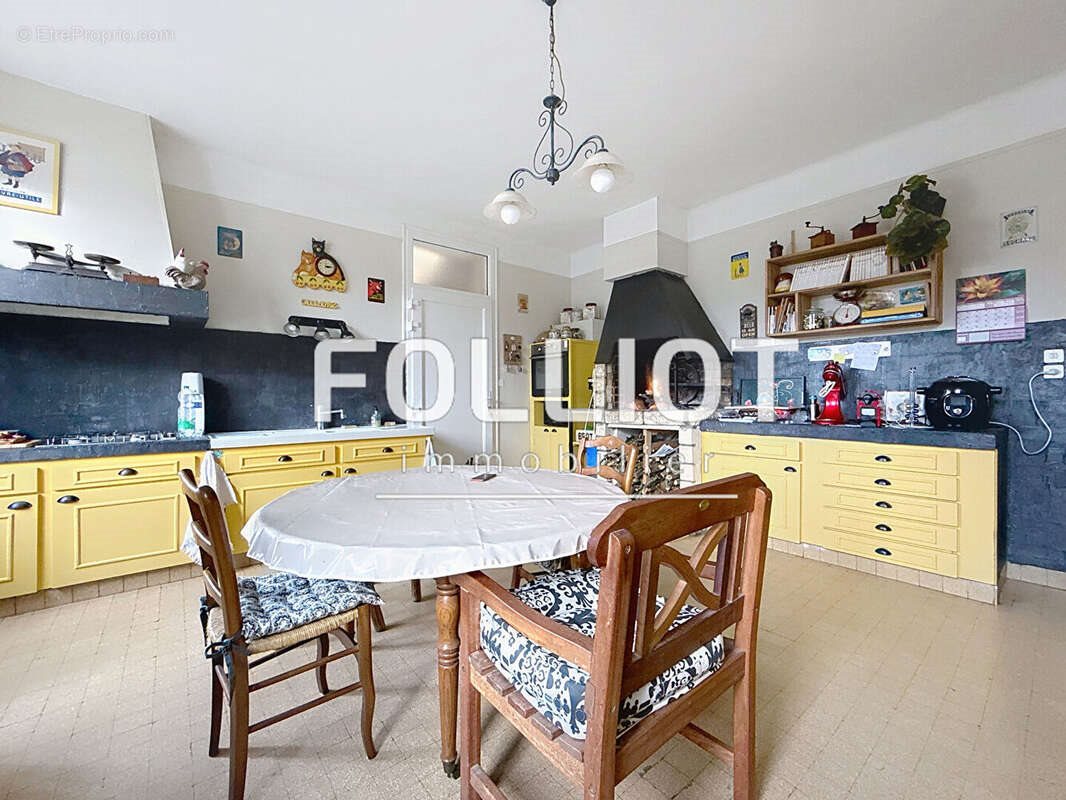 Maison à vendre, 255m², Epron