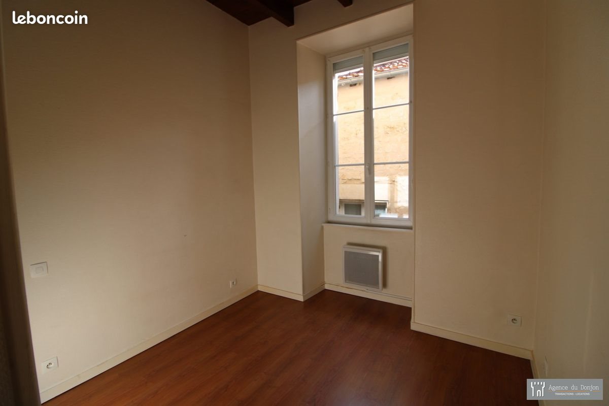 Appartement à louer, 53m², Pons