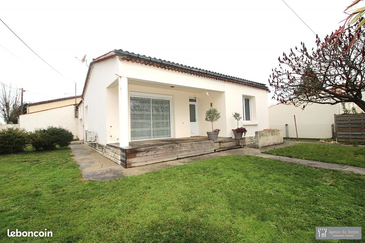 Maison à louer, 80m², Saintes