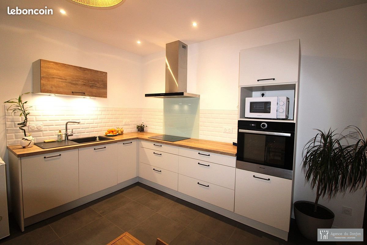 Maison à louer, 80m², Saintes