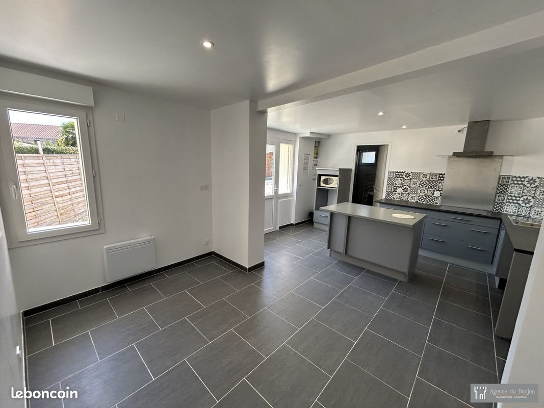 Maison à louer, 80m², Bougneau