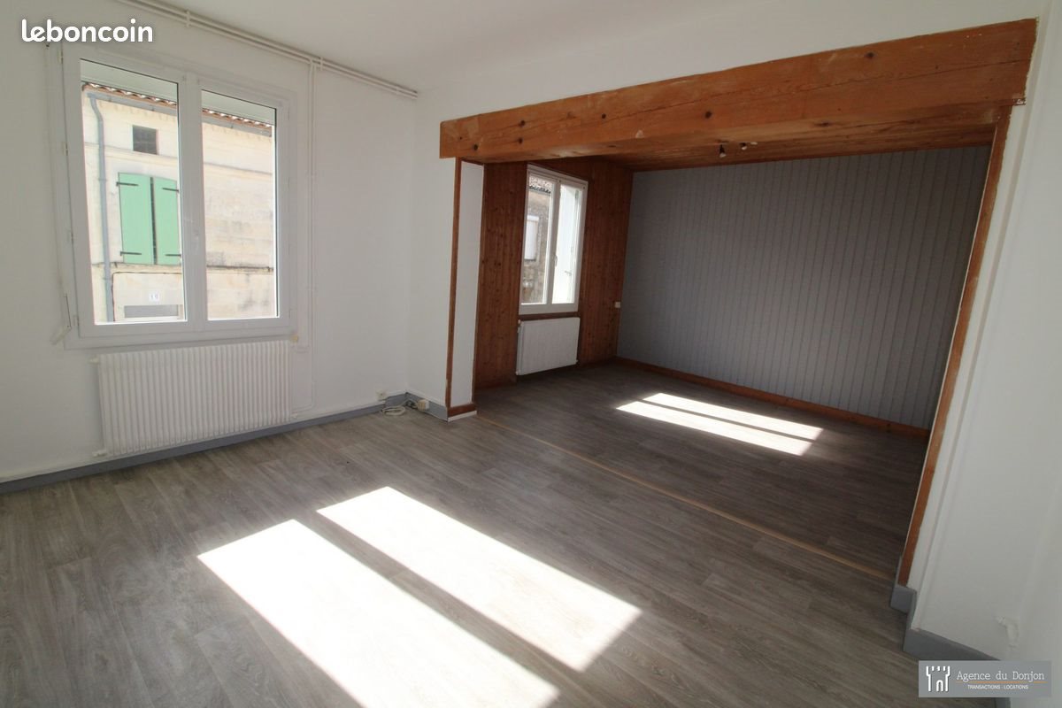 Appartement à louer, 100m², Pons