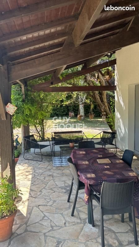 Maison à louer, 168m², Saintes